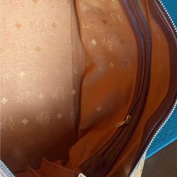 MCM Women's Cognac Leather Logo Tote Boston large, authentic , no strap - Picture 6 of 12